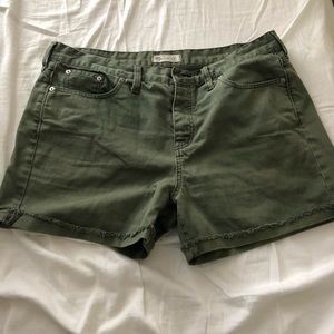 Madewell green denim button up shorts